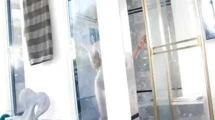 អ្នកជិតខាង fucked វ៉ែនតានិស្សិតជំនួសឱ្យមេរៀន
